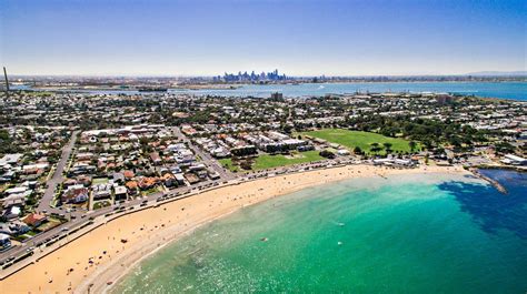 An Aerial View Of The Beach And Ocean In Sydney Australia With Lots Of