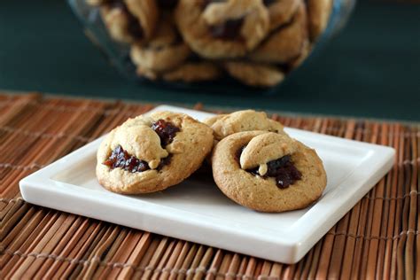 Fabulous Brown Sugar Drop Cookies With A Date Center