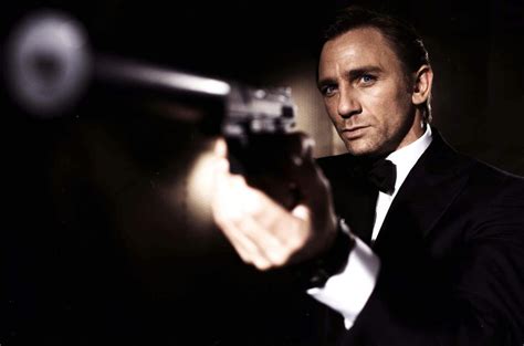 Mldspot 5 Studio Film Besar Berebut Nama Besar James Bond