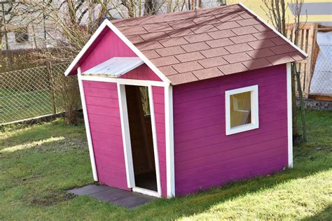 Diy Playhouse Ideas For Kids That Wont Break The Bank Style Squeeze