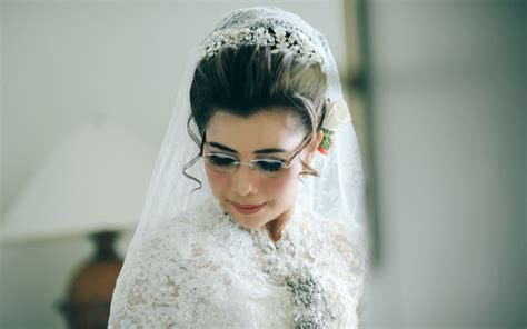 Glasses For Brides To Rock Their Wedding Day Framesbuy
