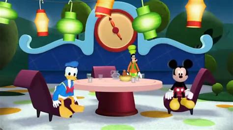 Mickeys Adventures In Wonderland 2009