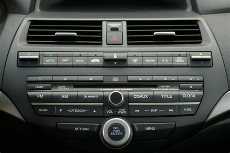 Is there a way of plugging in an ipod to a civic i cant find the port anywhere. Bluetooth and iPhone/iPod/AUX Kits for Honda Accord 2008 ...