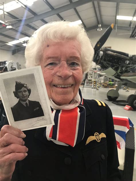 This Is Mary Ellis The Last Living Female Pilot From World War Ii She