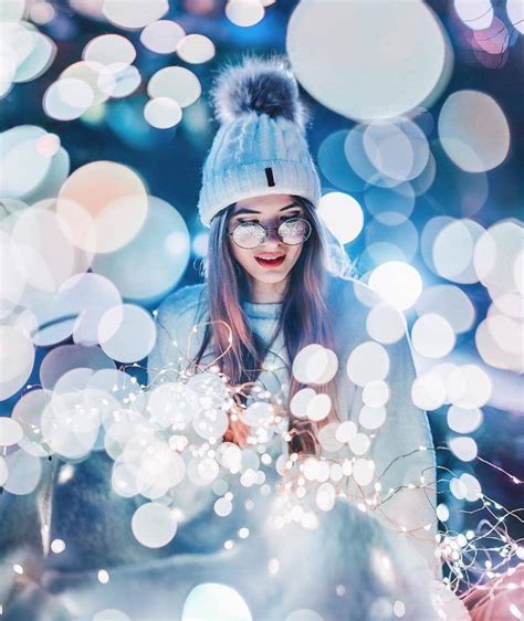 Select from premium fairy light of the highest quality. Pin by AcrylicPanda on People Poses And References | Fairy ...