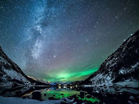 Aura Borealis Sky Winter Vacation Spots Travel Around The World