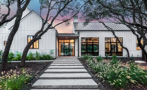 Modern Farmhouse Style In Texas Showcases Fantastic Design Inspiration
