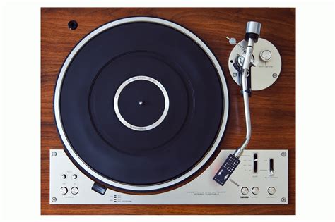 Top 4 Best Turntables For Sampling And Digitizing Vinyl In 2022 Sound