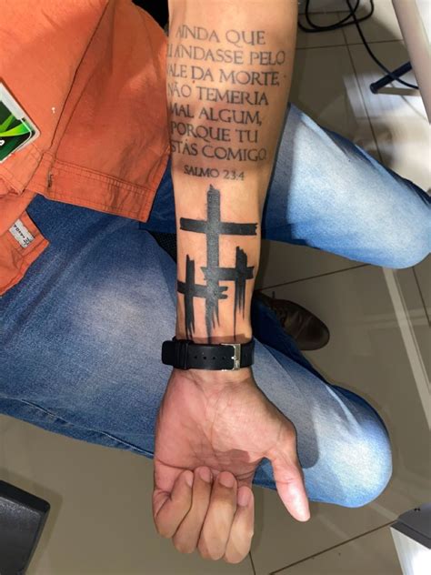 15 Cool Cross Tattoo Ideas For Men To Show Allegiance To God Inkmatch