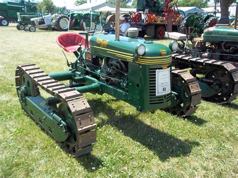 Another 1947 Olivercletrac Hg68 Crawler Oliver Tractors And Equipment