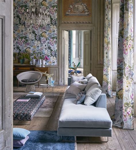 Delft Flower Grande Wallpaper By Designers Guild Cottage Living Rooms
