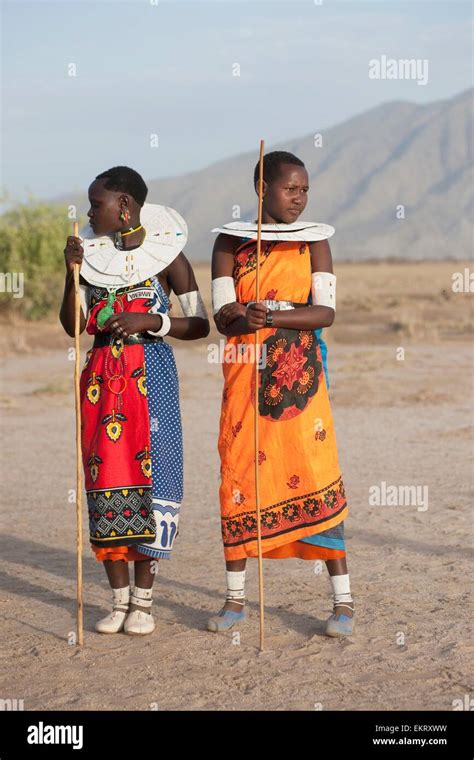 Maasai Women Kenya Africa Stock Photo Alamy