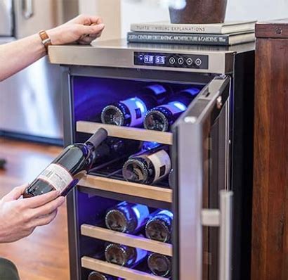 Kitchenaid is made for people who love to cook, and exists to make the kitchen a place of endless possibility. Kitchenaid refrigerator beeping call service