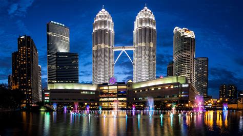 Petronas Towers Kuala Lumpur Malaysia Uhd 4k Wallpaper Pixelz