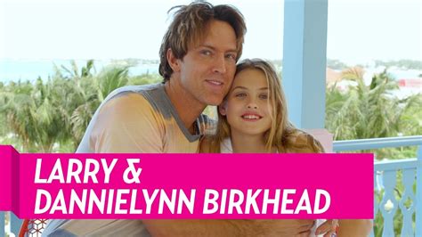 Larry Birkhead And Daughter Dannielynn Honor Anna Nicole Smith’s Legacy In The Bahamas Youtube