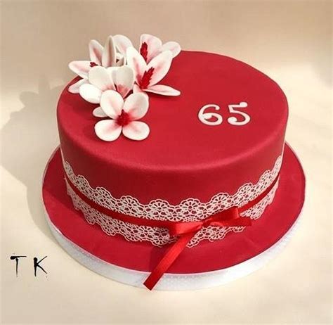 Red Birthday Cake Decorated Cake By Cakesbyklaudia Cakesdecor