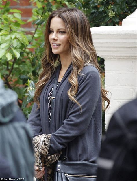 Kate Beckinsale Works Up A Sweat On The Set Of New Film Absolutely Anything Daily Mail Online