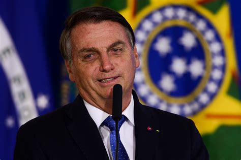 Bolsonaro Diz Que Vacinação Contra A Covid 19 Não Será Obrigatória