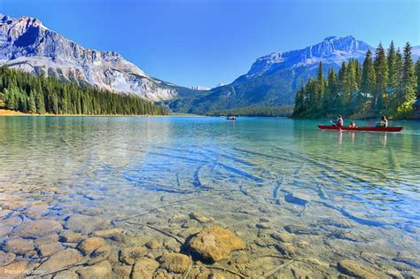 Top 15 Incredible Lakes In Canada Places To See In Your Lifetime