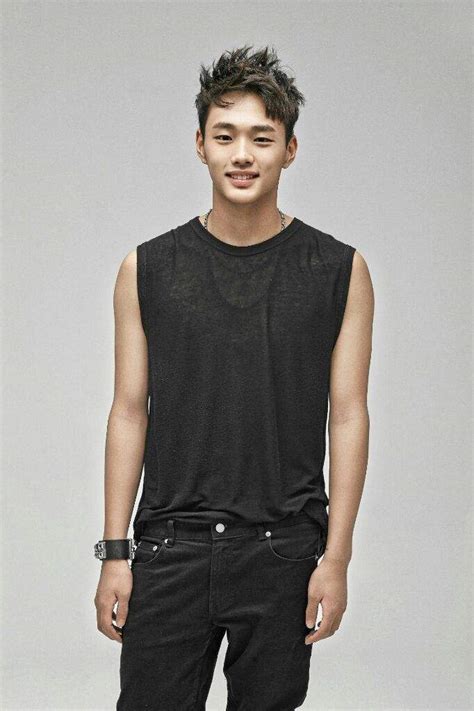 When flowers bloom, i think of the moon (kbs2, 2021) record of youth (tvn, 2020) flower crew: Byeon Woo-seok | K-Pop Amino