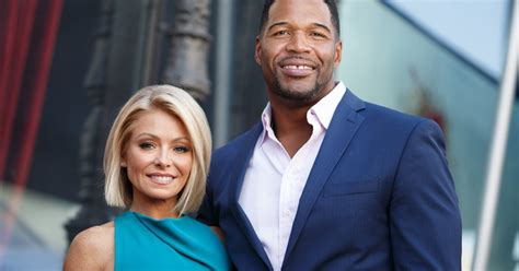 Kelly Ripa And Michael Strahan Say Good Bye During Last Live Show Time