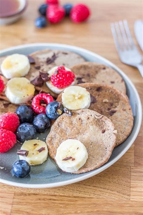These 6 Ingredient Vegan Oat Pancakes Are Filling Delicious And Healthy Theyre Free From