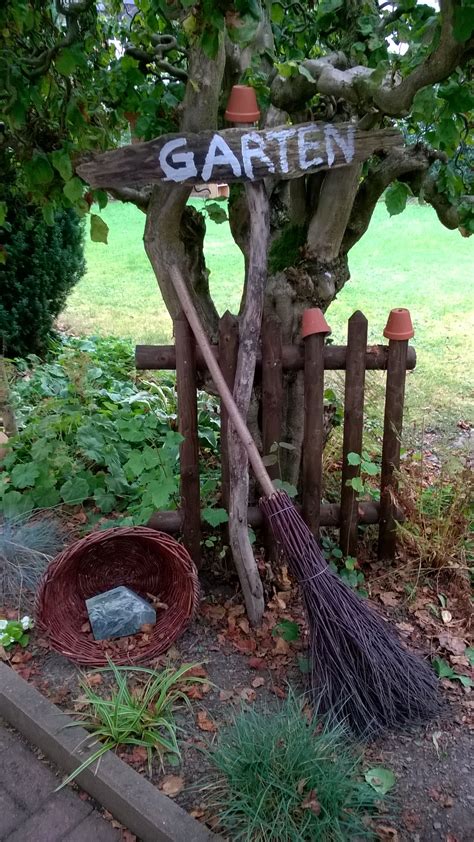 Holz gibt terrassen und zäunen den idealen schliff. Garten(t)räume (mit Bildern) | Garten deko, Gartenschilder ...