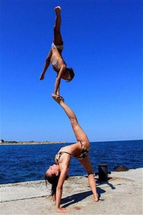 Balancing Women Cheer Stunts Acro Yoga Acrobatic Gymnastics