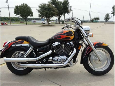 The most accurate honda shadow 750 mpg estimates based on real world results of 637 thousand miles driven in 156 honda shadow 750s. Buy 2007 Honda Shadow Sabre (VT1100C2) on 2040motos