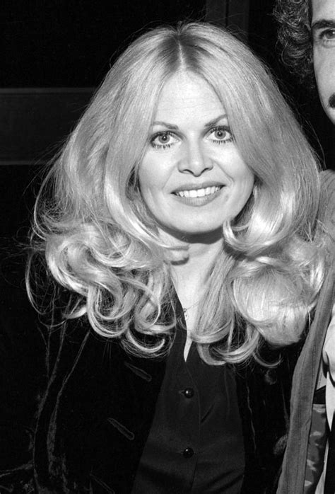 Sally Struthers Photograph By Mediapunch Fine Art America