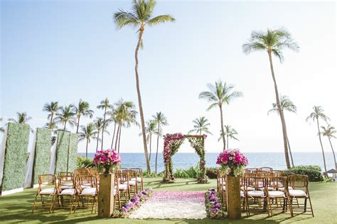 26 Wedding Venues Maui