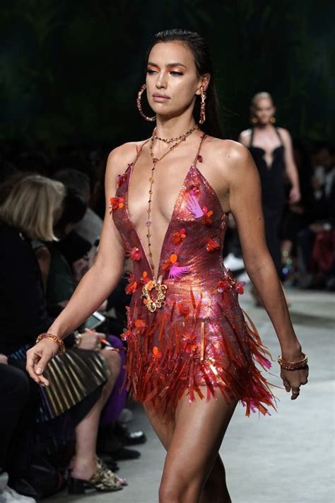 Irina shayk (real name irina valeryevna shaykhlislamova) is an international level model with tatar roots. Irina Shayk Walking Around NYC Together With Her Daughter ...