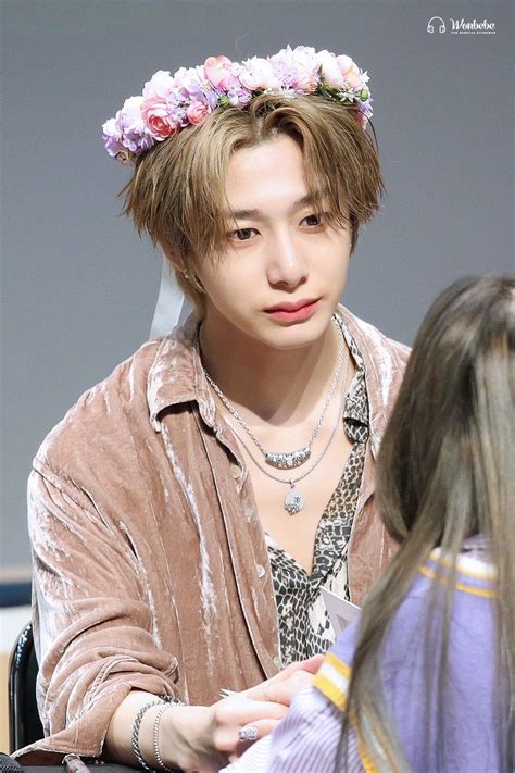 During this era, kihyun has a light brown hair color again, for the first time in a while. Here Are 10 Of MONSTA X Hyungwon's Cutest Hairstyles That ...