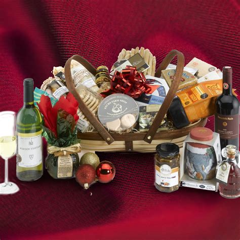 Luxury Food And Drink Christmas Hamper Pecks Farm Shop And Hampers