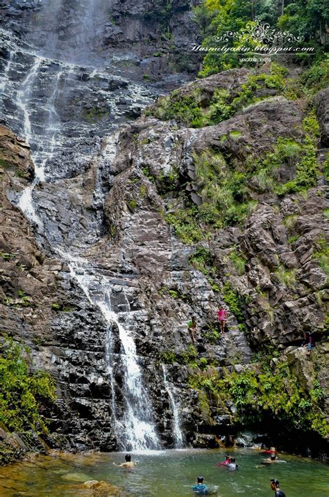 Located in datai bay area, temurun is a three tier waterfall and the cumulative drop of the falls is about 200 meters. Langkawi Ink.Com: Rahmat Selepas Hujan : Air Terjun ...