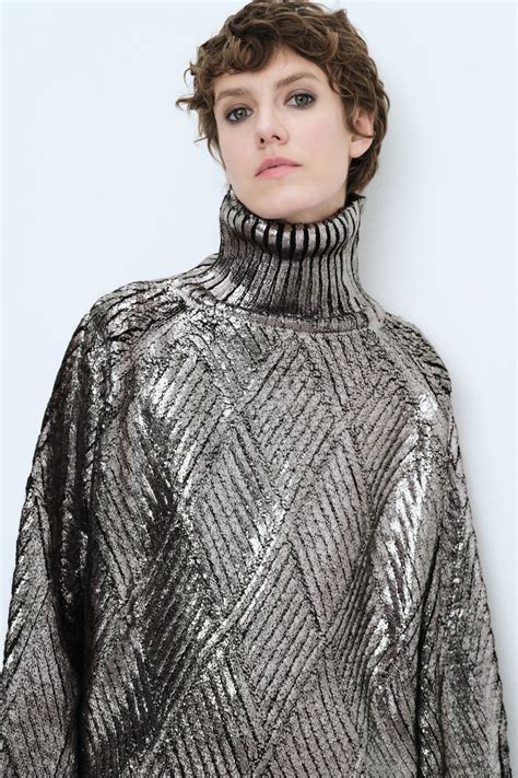 Metallic Blacksilver Effect Sweater OdĒ To EsthĒtic