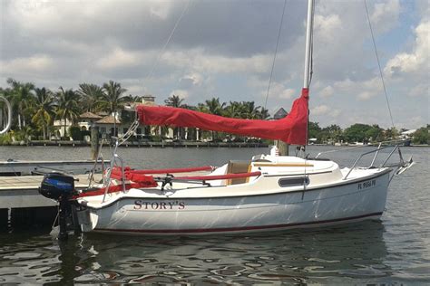 It is a spacious day sailer with ample cabin space for some serious cruising. Miami Beach Sailboat Rental - Legacy 1591 | Sailo