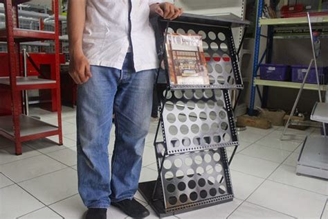 Rak Display Majalah Portable Rak Gudang Rak Minimarket Rak Besi