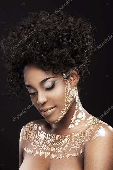 Portrait Of Beautiful Dark Skinned Woman — Stock Photo © Velesstudio