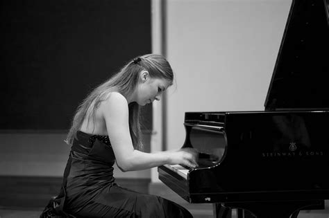 Saverne Récital De Piano Elizaveta Frolova Organisé Par Les Amis Des