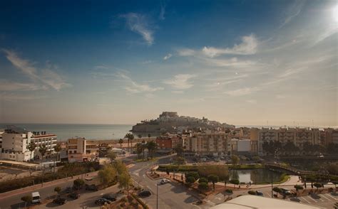 Maybe you would like to learn more about one of these? Vistas al Castillo Papa Luna - Hotel RH Don Carlos ...