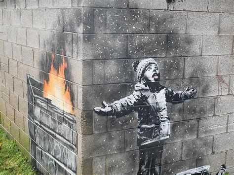 Find the latest shows, biography, and artworks for sale by banksy. Banksy-Werk an Garagenwand in Wales verkauft ...