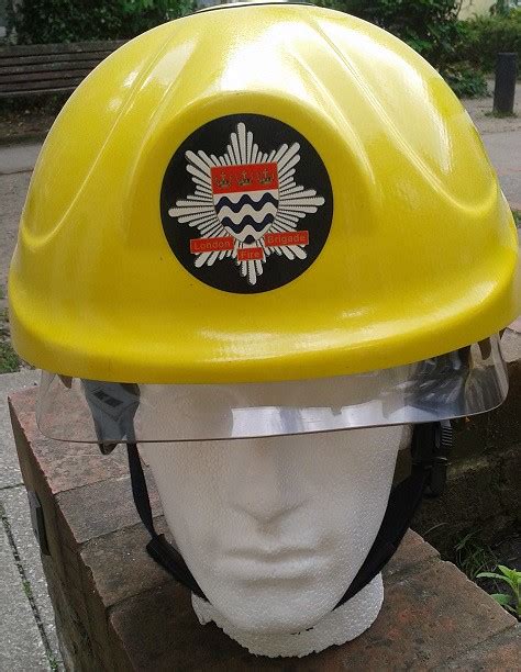 1999 London Fire Brigade Hisl Cromwell F600 Fire Helmet Flickr