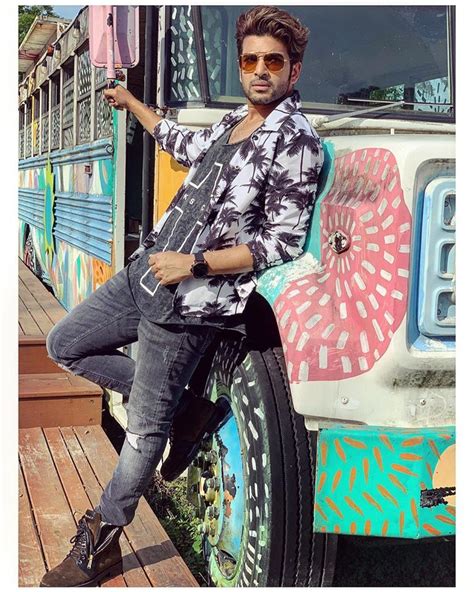 Karan Kundra Television Actor Hd Pictures Wallpapers Whatsapp Images