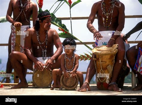 Kalinago Indians Hi Res Stock Photography And Images Alamy