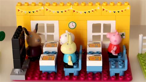 Peppa Pig Classroom And School Construction Set Build And Play Abc Song