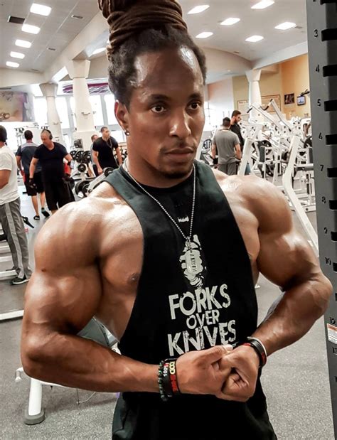 This means that foods such as meats or whey, casein, or egg white protein powders are complete proteins. Vegan Bodybuilder: How My Plant Based Diet Fuels Me ...