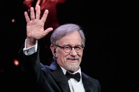 Steven Spielberg: Netflix Movies 'Deserve an Emmy, but Not an Oscar ...