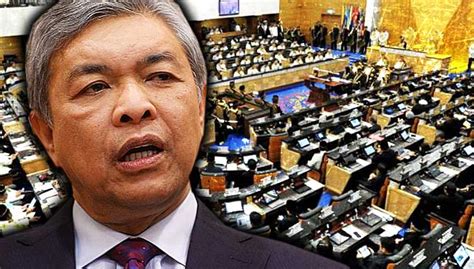 Sidang khas hari ini mengumumkan tan sri muhammad bin haji muhammad taib, bekas menteri besar selangor menyertai semula umno selepas sebelum ini pernah menyertai pas dan pkr. Sidang media khas PM 4.45 petang, Zahid nafi bubar ...
