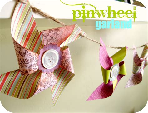 Peppermint Plum Pinwheel Garland Tutorial